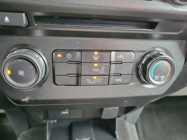 2017 Ford F-150 Supercrew XLT Pickup 4D 5 1/2 ft - 23031818 - 17