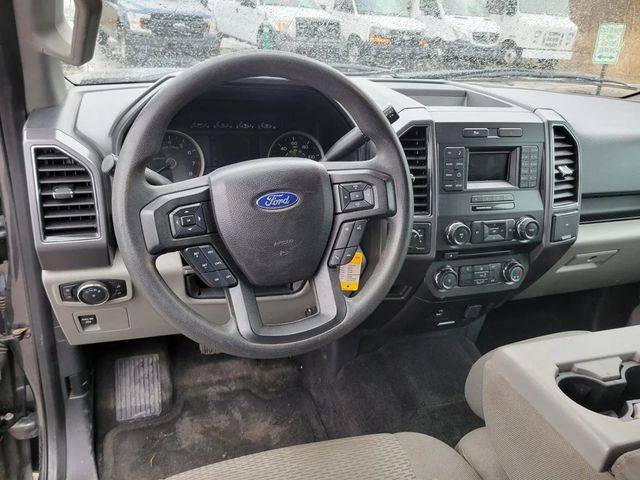 2017 Ford F-150 Supercrew XLT Pickup 4D 5 1/2 ft - 23031818 - 1