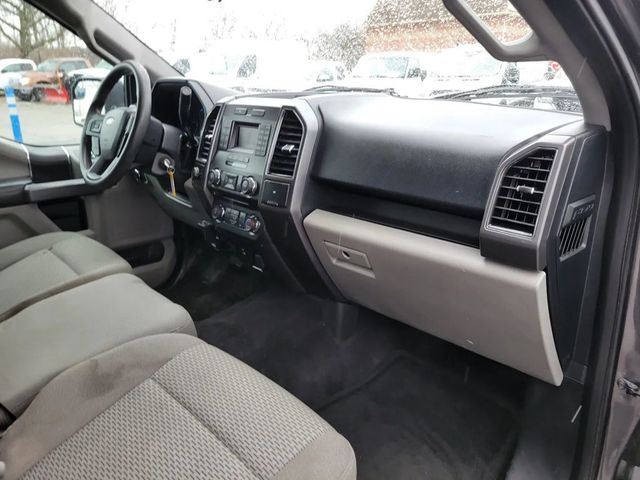 2017 Ford F-150 Supercrew XLT Pickup 4D 5 1/2 ft - 23031818 - 5