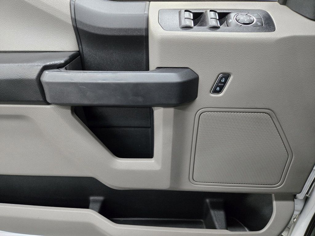 2017 Ford F-150 XL - 22902967 - 12