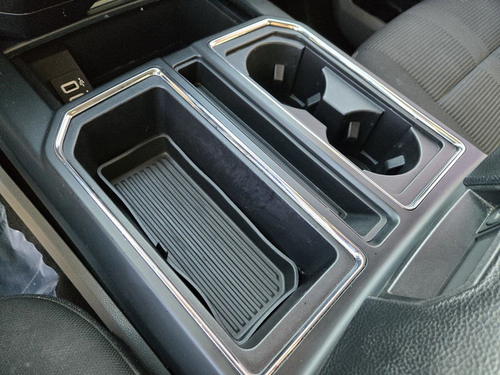 2017 Ford F-150 XL - 22963595 - 19