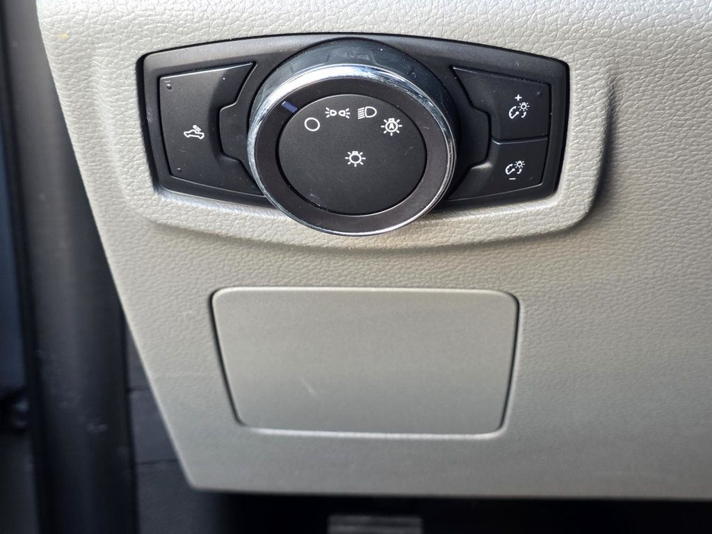 2017 Ford F-150 XL photo 15