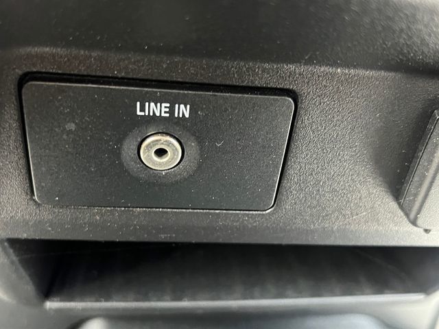 2017 Ford F-150 XL - 23042610 - 21