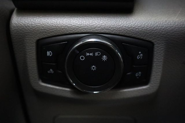 2017 Ford F-150 XL - 23067538 - 29