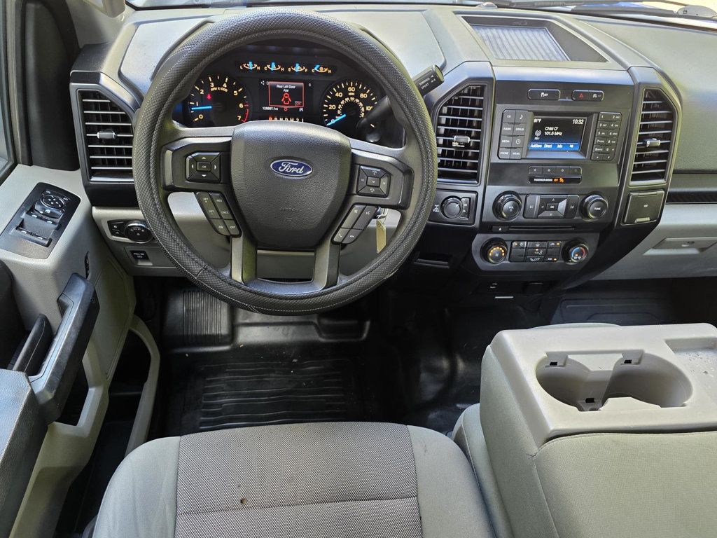 2017 Ford F-150 XL photo 10