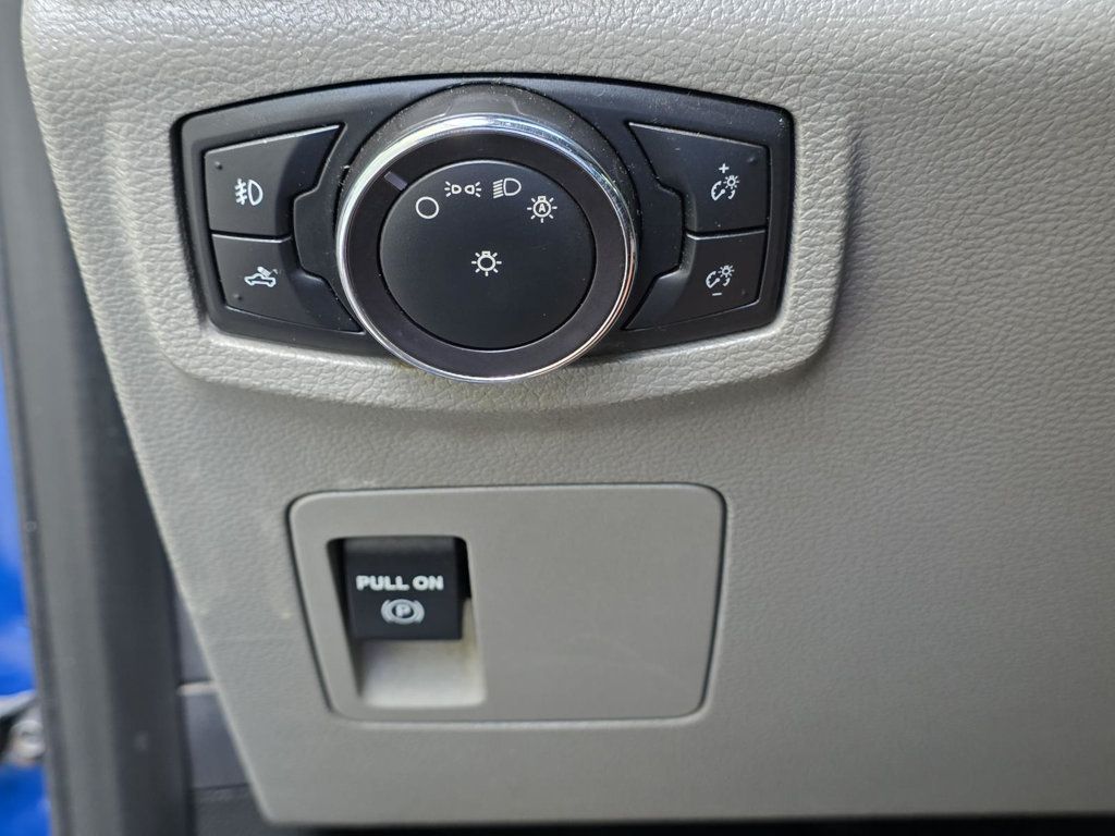 2017 Ford F-150 XL photo 16