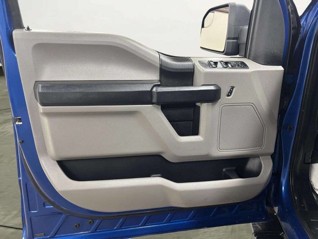 2017 Ford F-150 XL 4WD SuperCrew 5.5' Box - 22974258 - 11