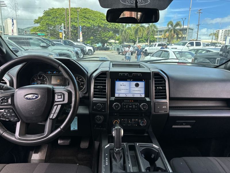 2017 Ford F-150 XLT - 23047267 - 13
