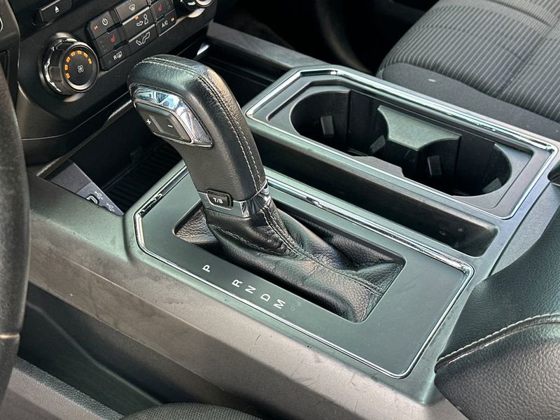 2017 Ford F-150 XLT - 23047267 - 18