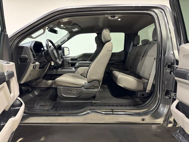 2017 Ford F-150 XLT - 23075876 - 23