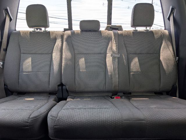 2017 Ford F-150 XLT - 23024652 - 18