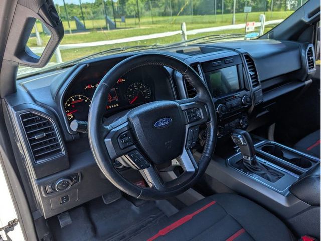 2017 Ford F-150 XLT - 23024653 - 19