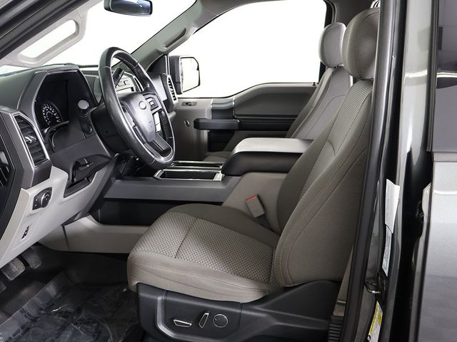 2017 Ford F-150 XLT - 22959188 - 26