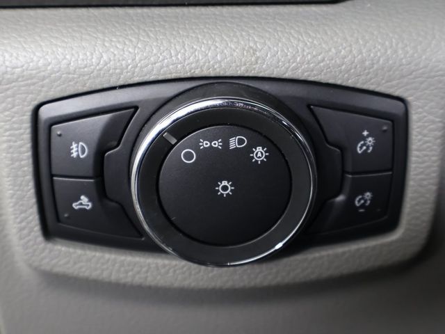 2017 Ford F-150 XLT - 22959188 - 36