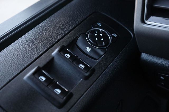 2017 Ford F-150 XLT - 23069688 - 30