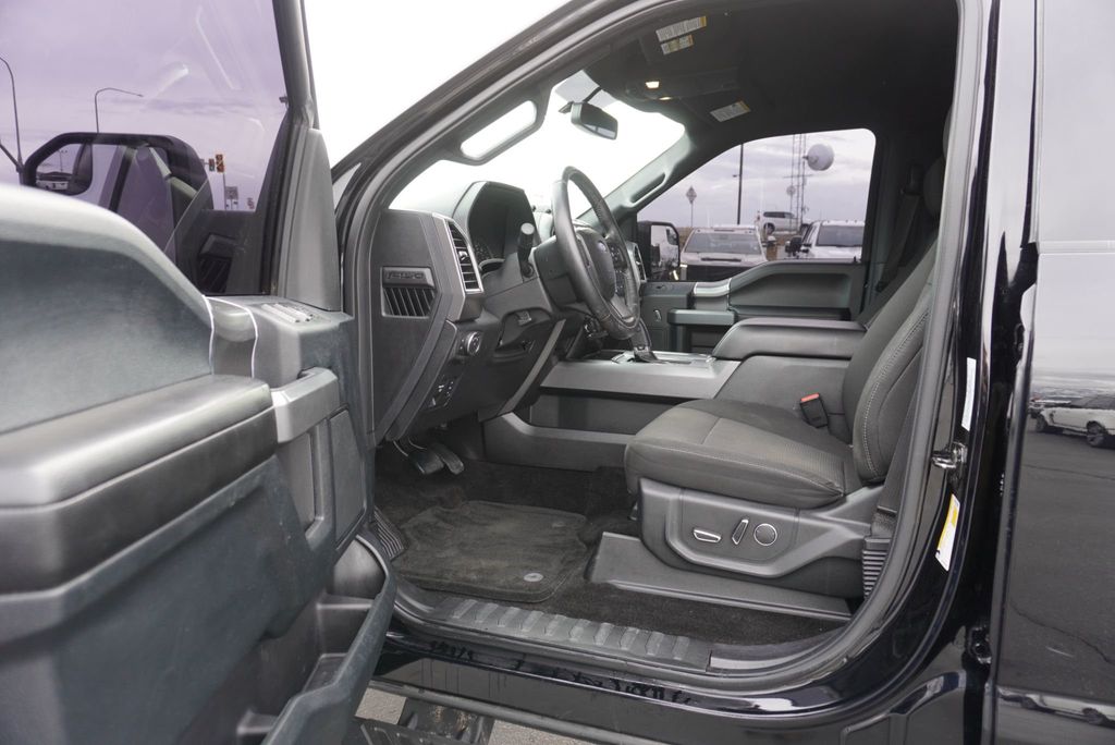 2017 Ford F-150 XLT - 22984046 - 20