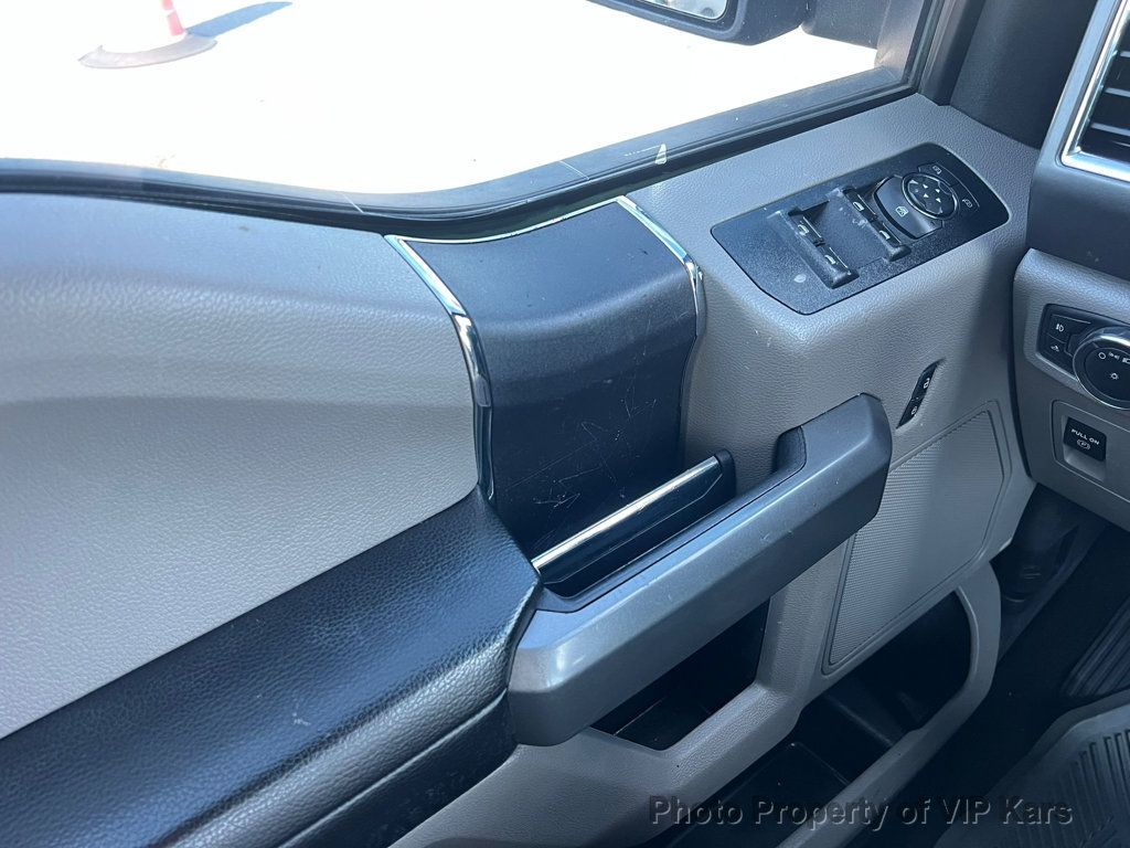 2017 Ford F-150 XLT 2WD SuperCrew 5.5' Box - 22915580 - 8