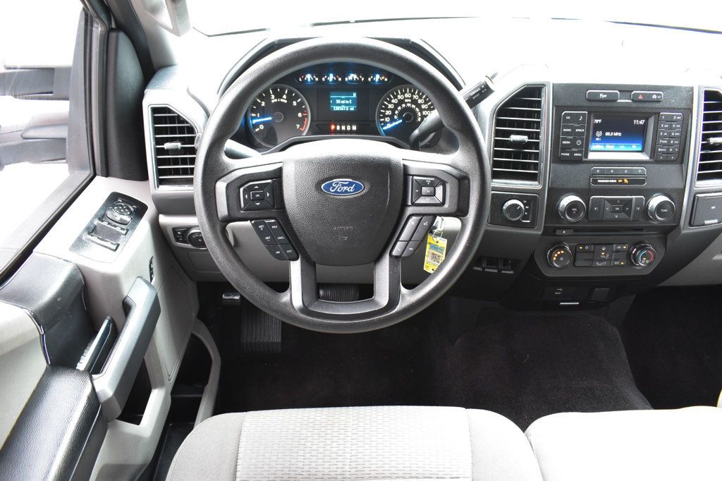 2017 Ford F-150 XLT 4WD Reg Cab 6.5' Box - 23052502 - 25