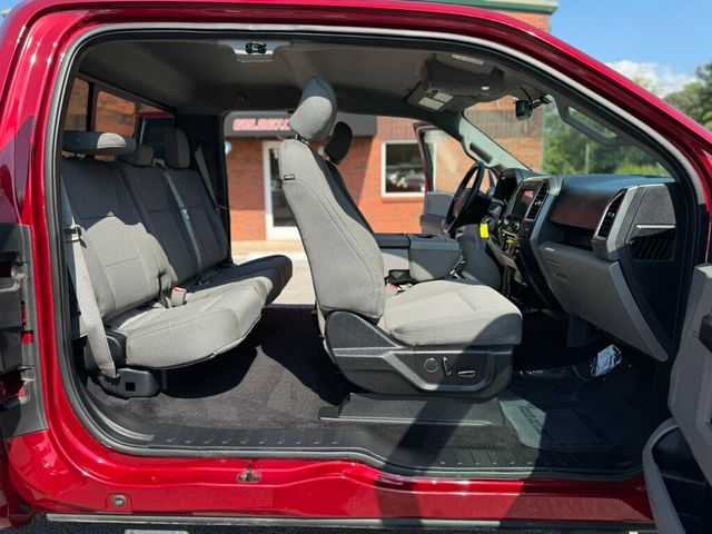 2017 Ford F-150 XLT 4WD SuperCab 8' Box - 22917819 - 23