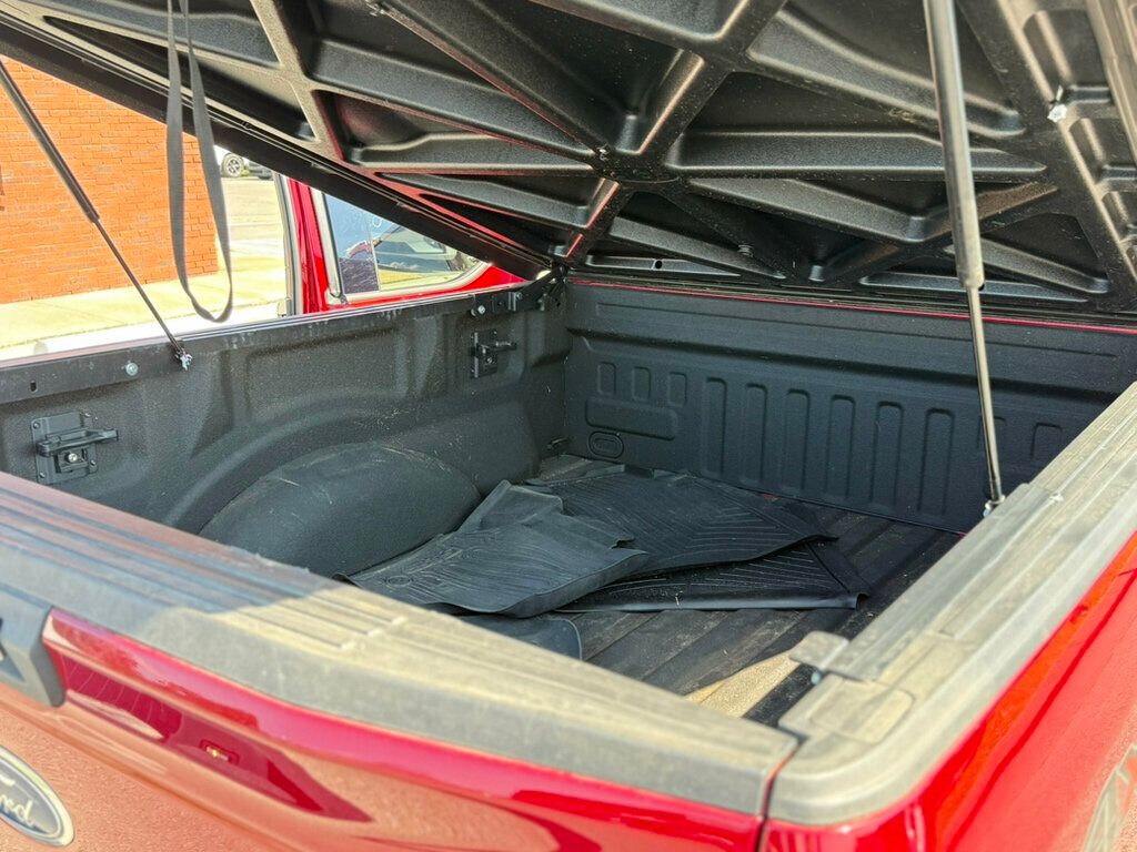 2017 Ford F-150 XLT 4WD SuperCab 8' Box - 22917819 - 26