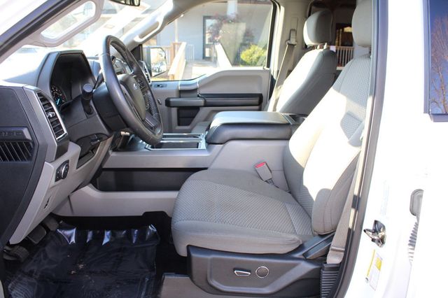 2017 Ford F-150 XLT 4WD SuperCrew 5.5' Box - 22981589 - 10