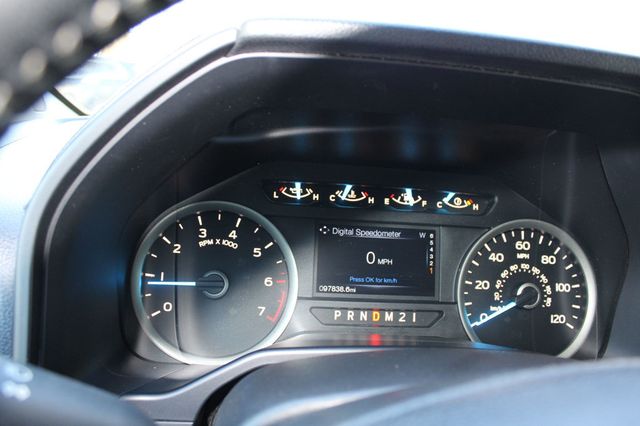 2017 Ford F-150 XLT 4WD SuperCrew 5.5' Box - 22981589 - 16