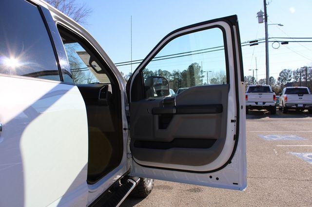 2017 Ford F-150 XLT 4WD SuperCrew 5.5' Box - 22981589 - 28