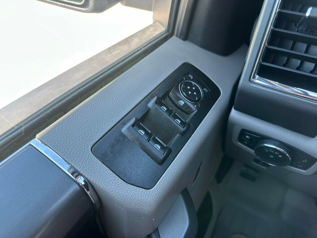 2017 Ford F-150 XLT 4WD SuperCrew 5.5' Box - 23041679 - 15