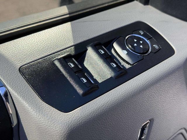 2017 Ford F-150 XLT 4x4 4dr SuperCrew 5.5 ft. SB - 22996136 - 12