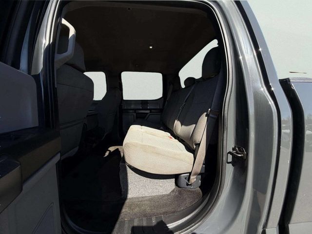 2017 Ford F-150 XLT 4x4 4dr SuperCrew 5.5 ft. SB - 22996136 - 20