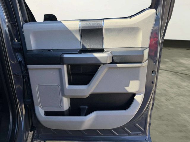 2017 Ford F-150 XLT 4x4 4dr SuperCrew 5.5 ft. SB - 22996136 - 21