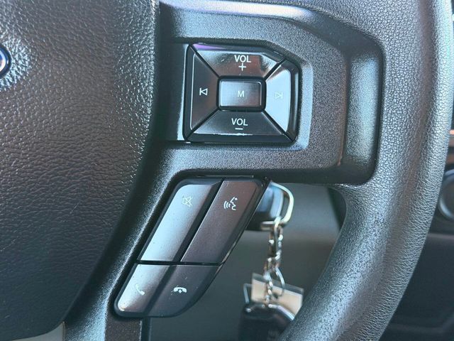 2017 Ford F-150 XLT 4x4 4dr SuperCrew 5.5 ft. SB - 22996136 - 32