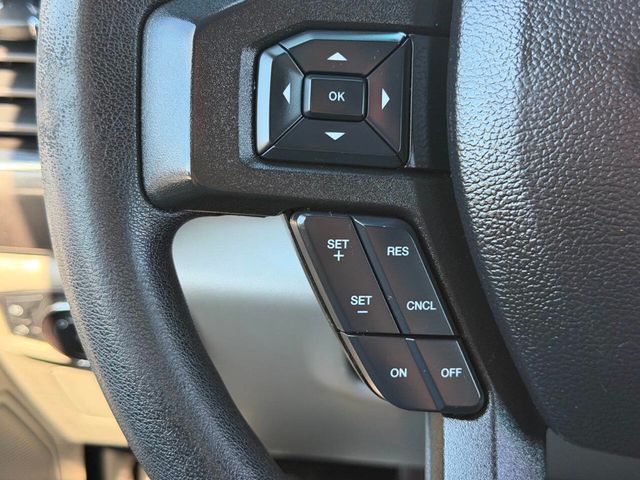 2017 Ford F-150 XLT 4x4 4dr SuperCrew 5.5 ft. SB - 22996136 - 33