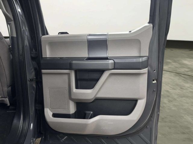 2017 Ford F-150 XLT 4x4 4dr SuperCrew 5.5 ft. SB - 22999332 - 16