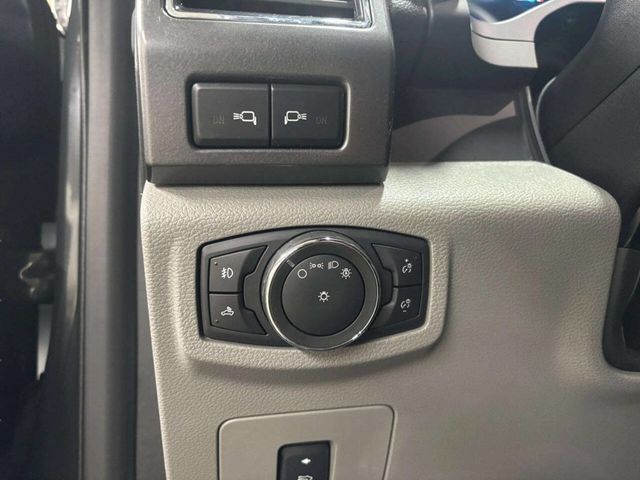 2017 Ford F-150 XLT 4x4 4dr SuperCrew 5.5 ft. SB - 22999332 - 34