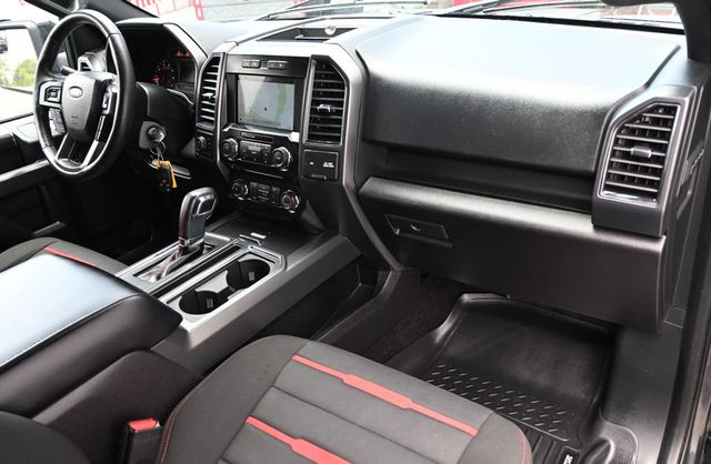 2017 Ford F-150 XLT 4x4 SuperCrew - 23051980 - 11