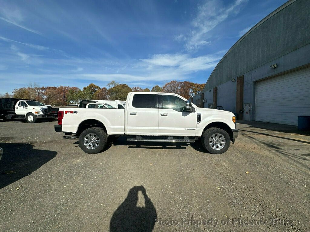 2017 Ford F-250 Lariat photo 3