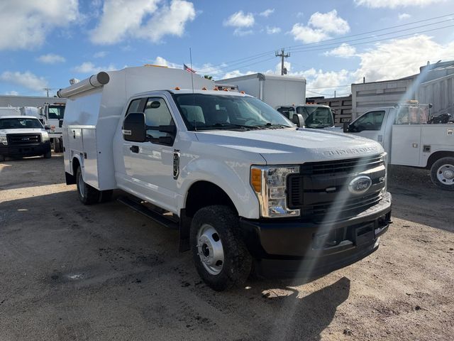 2017 Ford F-350 Extended Cab Enclosed Utility Service Truck  - 23101438 - 5
