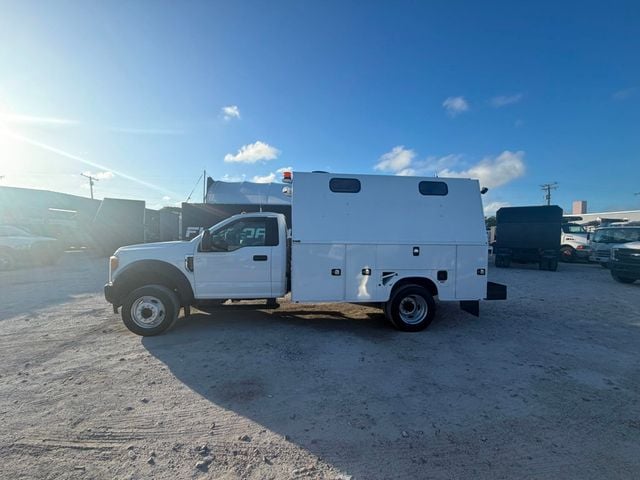 2017 Ford F-550 4X4 Enclosed Utility Service Truck  - 22997104 - 1