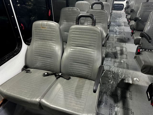 2017 Ford F-550 Eldorado 24 Passenger Wheelchair Shuttle Bus For Adults Seniors Church & Handicapped Transport - 22637415 - 24