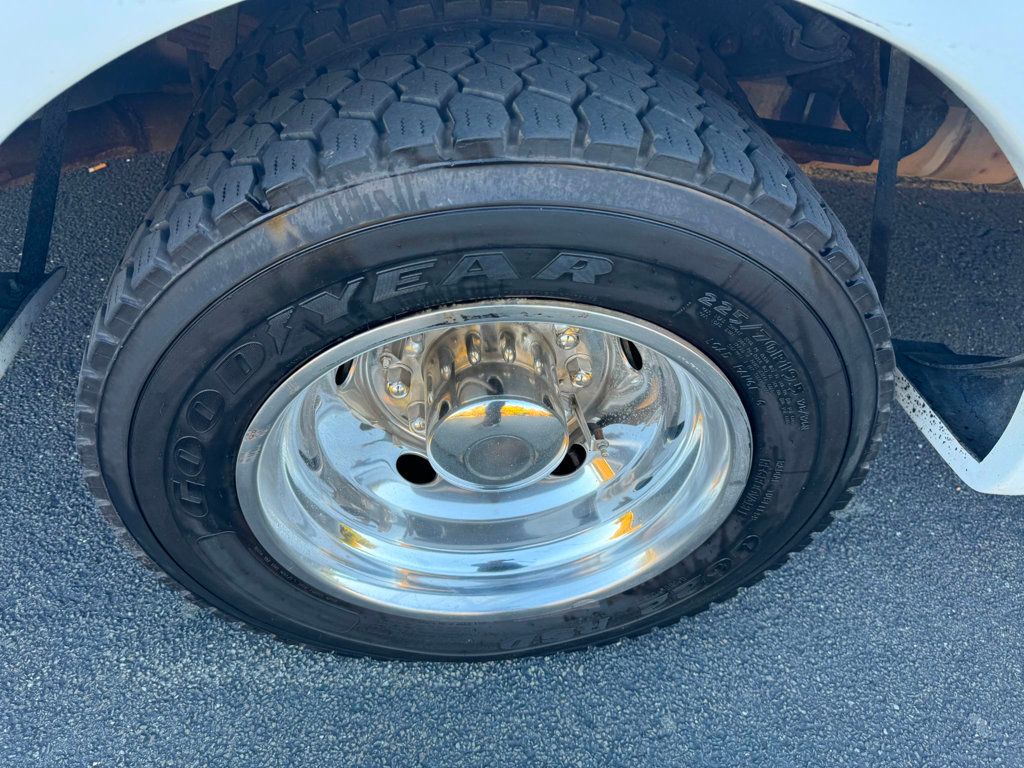 2017 Ford F-550 Eldorado 24 Passenger Wheelchair Shuttle Bus For Adults Seniors Church & Handicapped Transport - 22637415 - 41