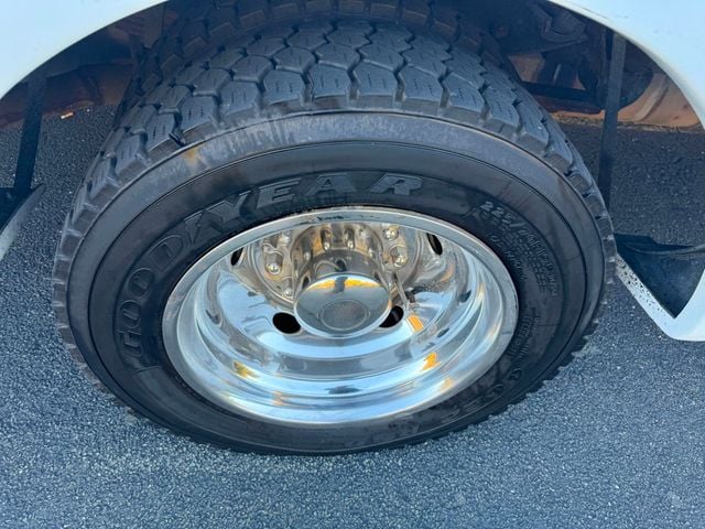 2017 Ford F-550 Eldorado 24 Passenger Wheelchair Shuttle Bus For Adults Seniors Church & Handicapped Transport - 22637415 - 41