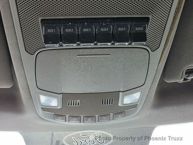 2017 Ford F-550 Super Duty SUPER DUTY - 22679852 - 19