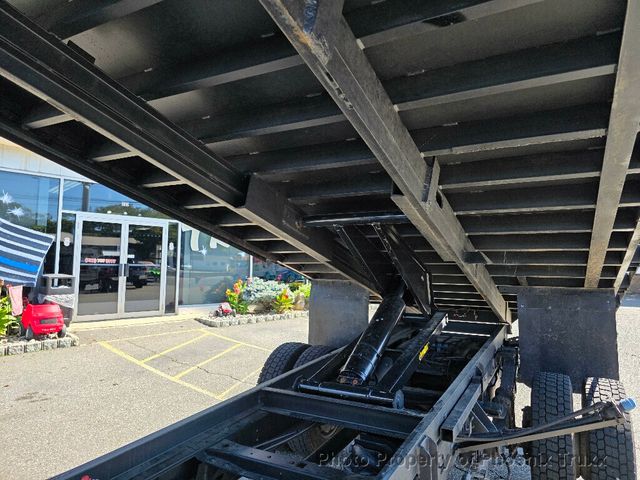 2017 Ford F-550 Super Duty XLT 2dr  Regular Cab Long Chassis DRW - 21498401 - 9