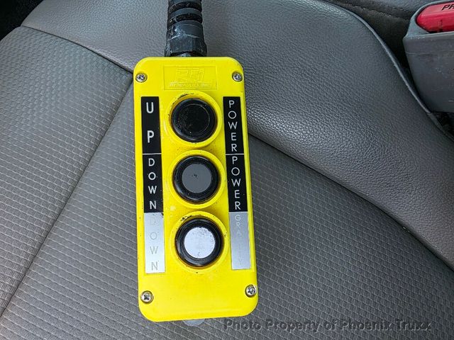 2017 Ford F-550 Super Duty XLT 2dr  Regular Cab Long Chassis DRW - 21498401 - 11
