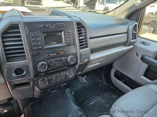 2017 Ford F-550 Super Duty XLT 2dr  Regular Cab Long Chassis DRW - 21498401 - 14