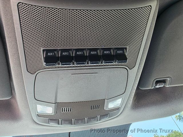 2017 Ford F-550 Super Duty XLT 2dr  Regular Cab Long Chassis DRW - 21498401 - 17