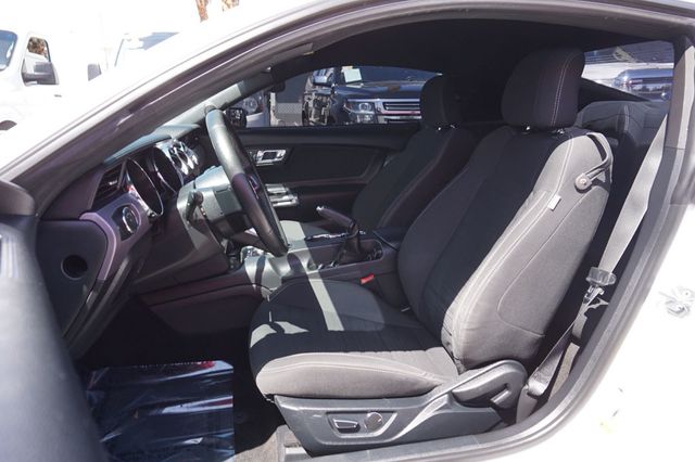 2017 Ford Mustang 1 OWNER, PREMIUM WHEELS, RACING STRIPES, REAR SPOILER - 23016604 - 15