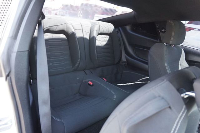 2017 Ford Mustang 1 OWNER, PREMIUM WHEELS, RACING STRIPES, REAR SPOILER - 23016604 - 19