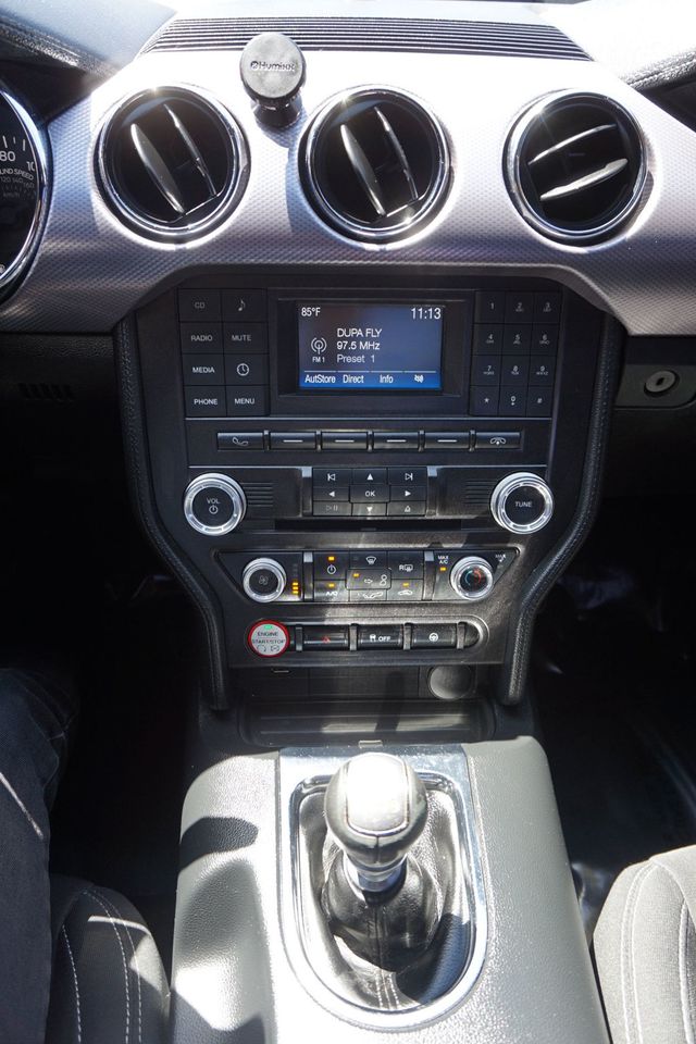 2017 Ford Mustang 1 OWNER, PREMIUM WHEELS, RACING STRIPES, REAR SPOILER - 23016604 - 26